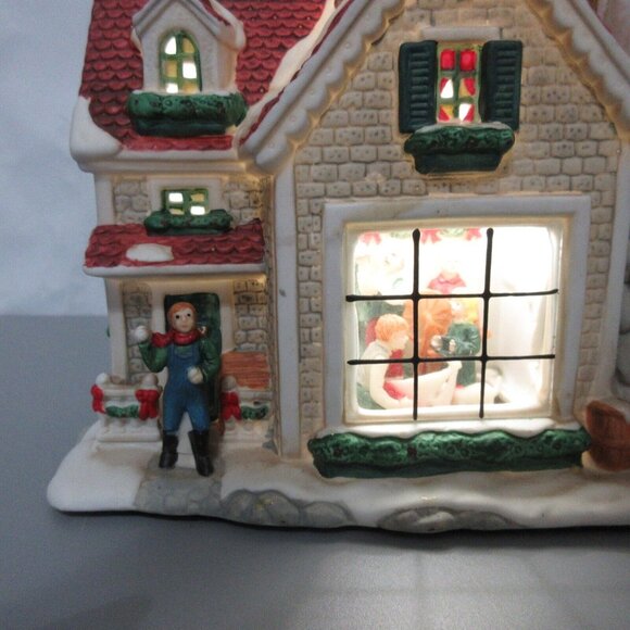 Victorian Village Collectable Black Rock Point Lighthouse Porcelain Hand Painted - Picture 4 of 9